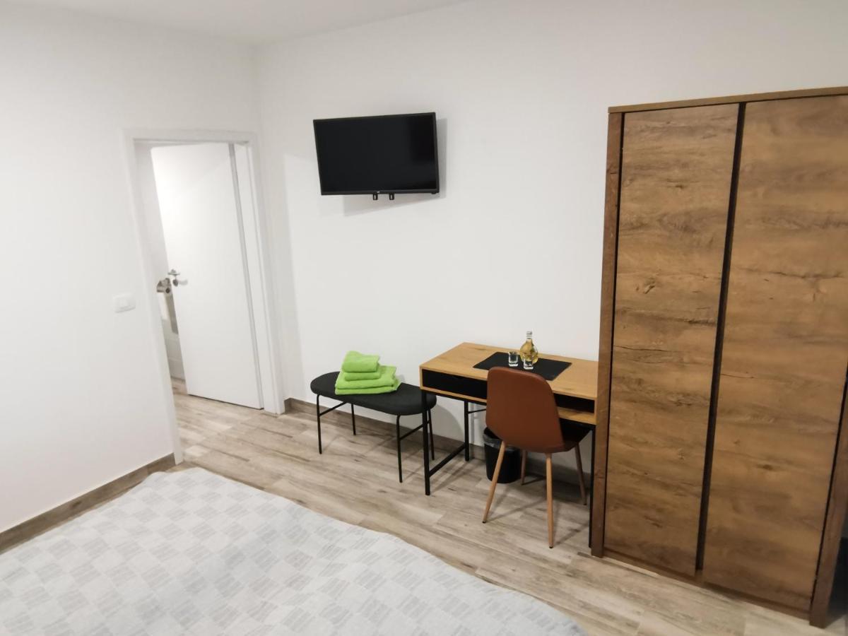 Hostel Postaja Руше Экстерьер фото