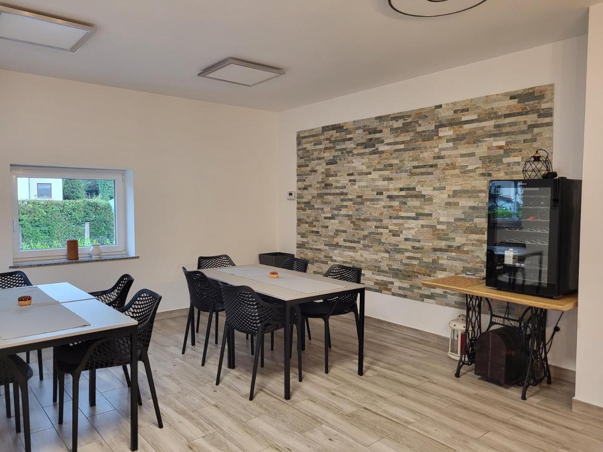 Hostel Postaja Руше Экстерьер фото